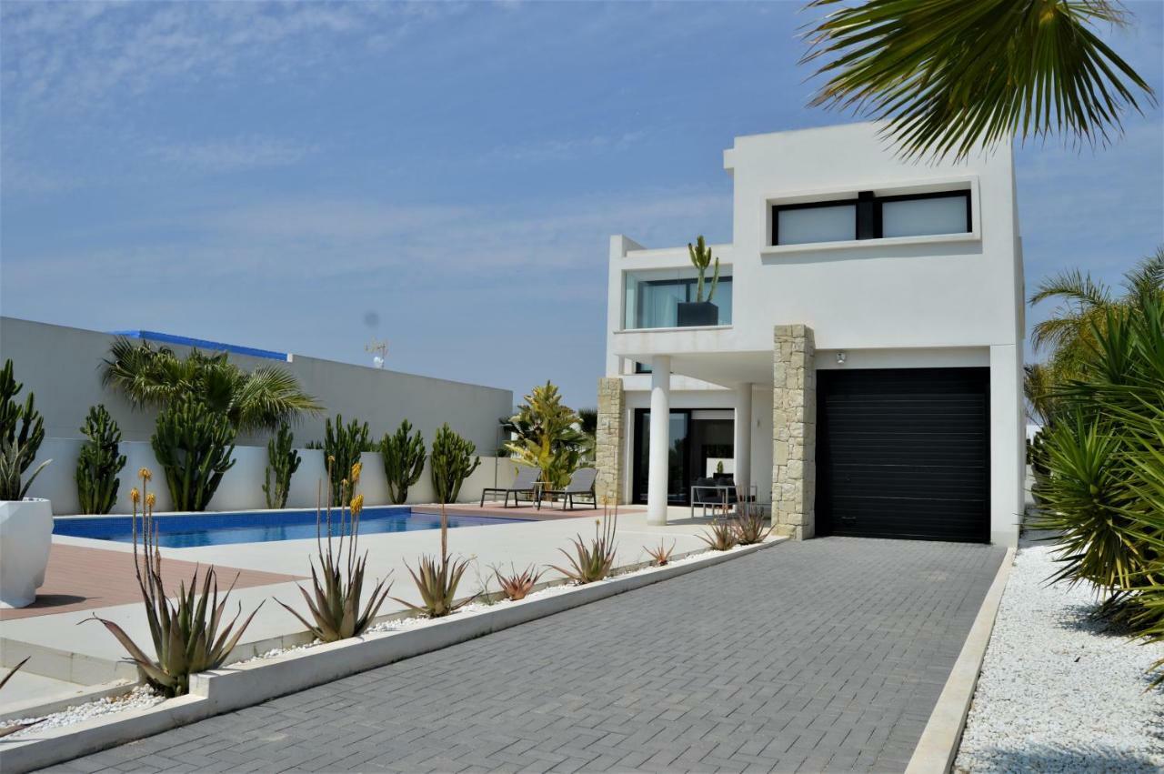 Villa With Private Pool Llobregales Exteriör bild